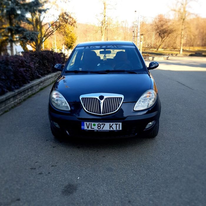 Lancia Ypsilon 1.4 Benzină
