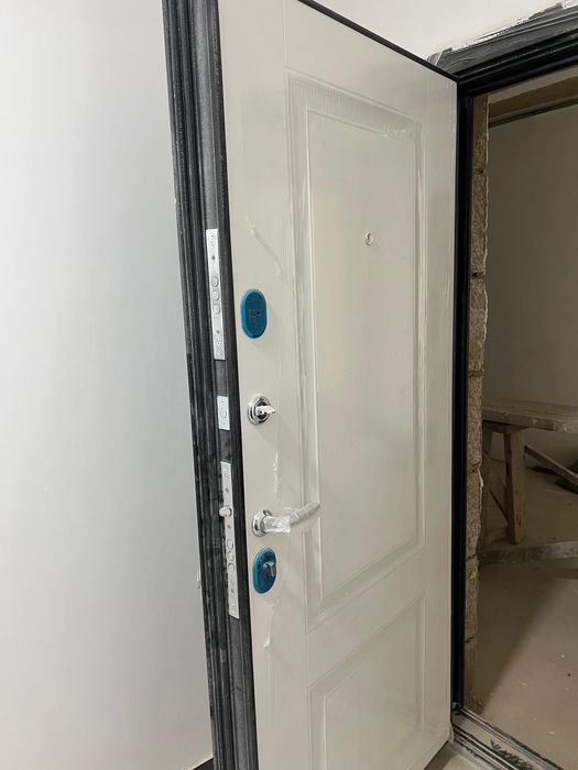 Продам дверь 96 см