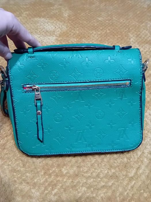 Чанта на Louis Vuitton