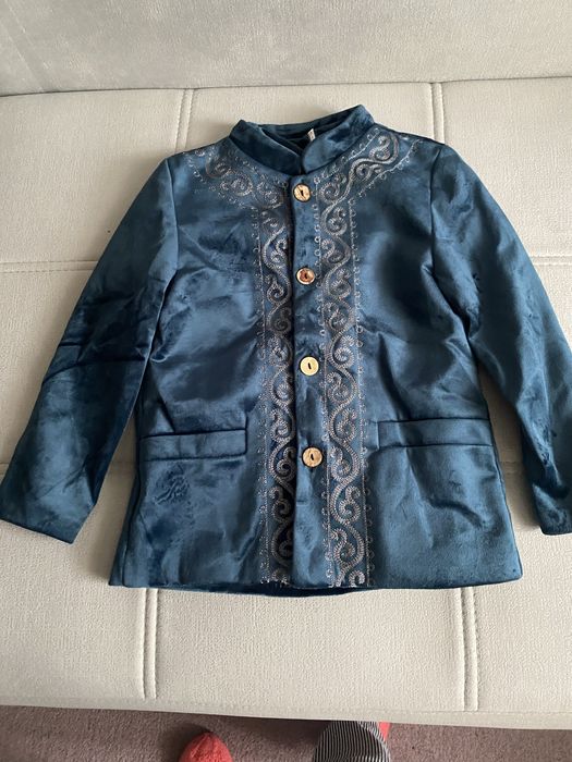 Продам пиджак национальный детский
