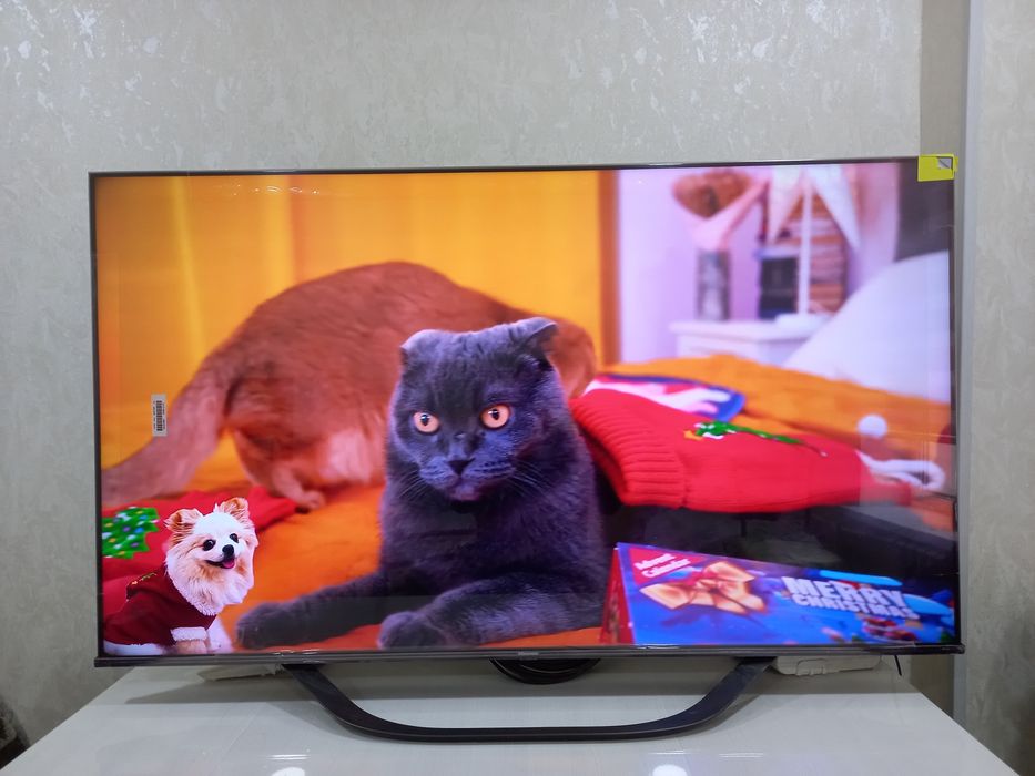 Продаю телевизор Hisense 55 smart