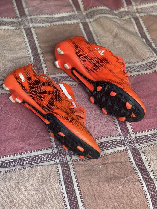 Бутонки Adidas x f10