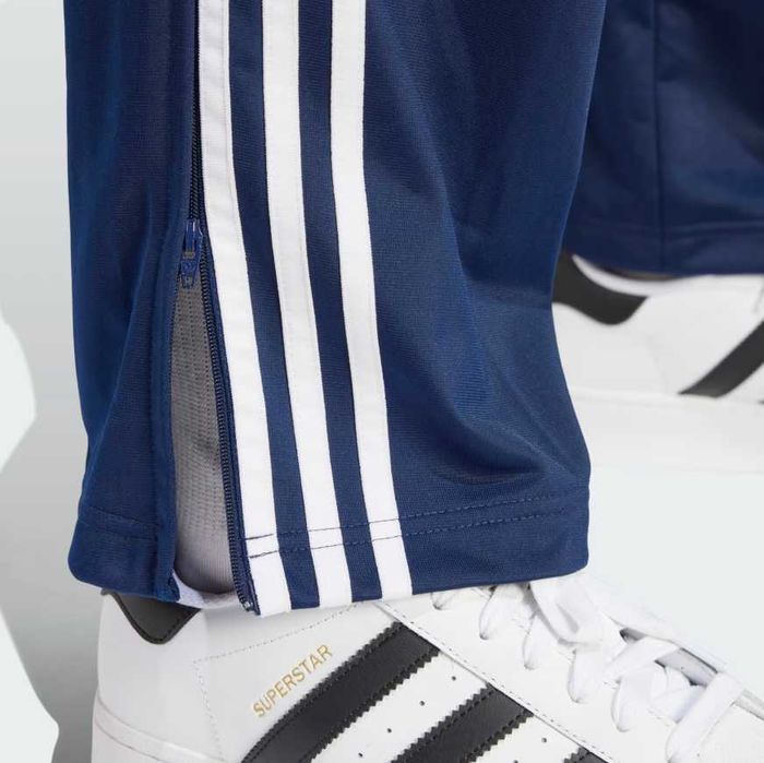 Мъжка долница Adidas Originals S - нова