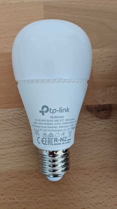 Bec Smart Inteligent WiFi Multicolor TP-Link Kasa KL 130