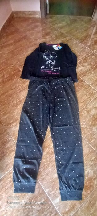 Pijamale dama C&A măr.S,L,XL