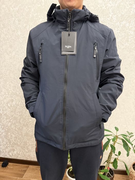 Продается мужская куртка новая