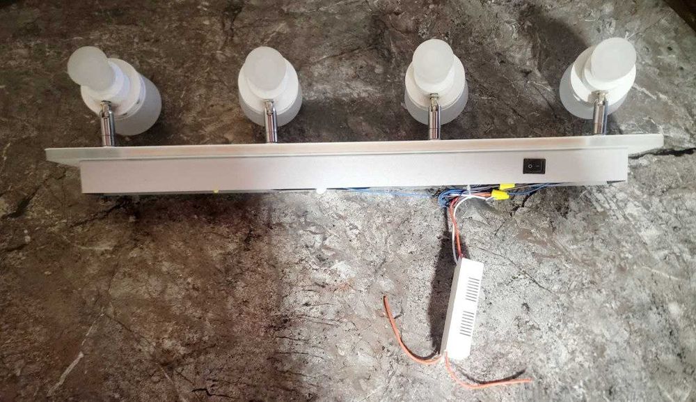 В наличии новая люстра бра для кухни над столешницей или бара