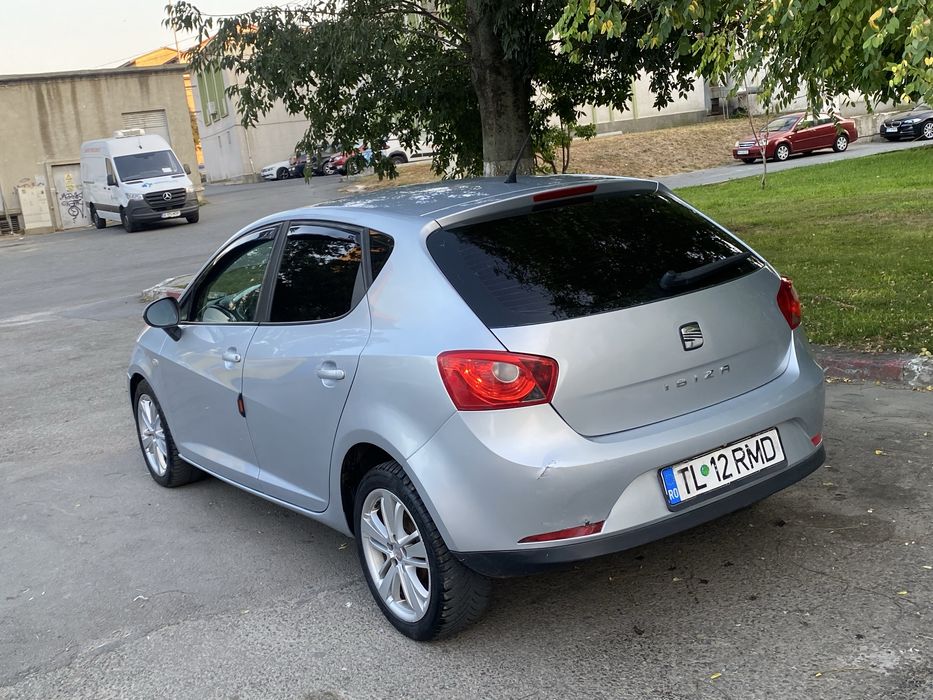 Vand seat ibiza 2010 1.2 benzina stare perfecta