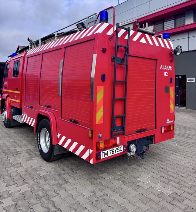 Mașina de pompieri MAN 14.224, înmatriculată și dotată cu echipamente