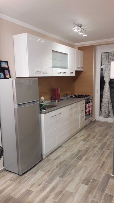 inchiriez/de inchiriat/chirie apartament 2 camere /Nufarul bloc nou