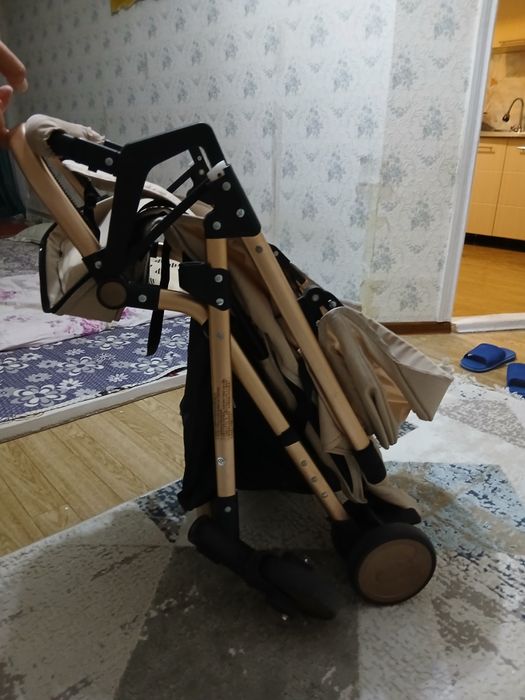 Коляска в хорошем состояние