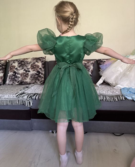 Нарядное платье детское