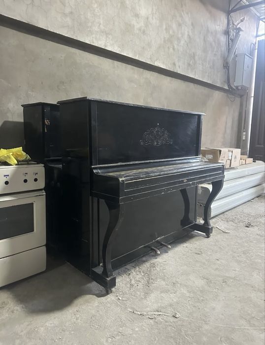 Pianino srochno 2 dona sotiladi