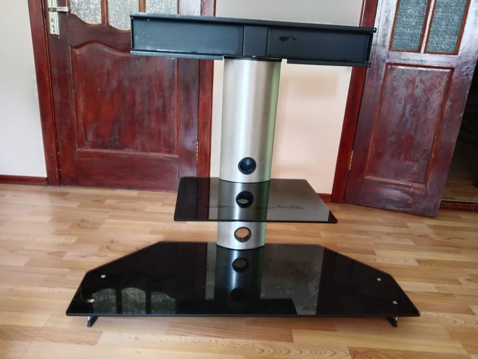 Продам тумбу под тв