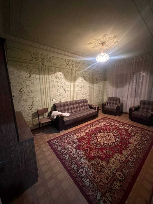 Медгородок 3/1/4 квадратура 70 м2 Ориентир ресторан Офарин балкон 2*6