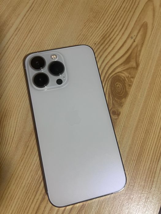 Iphone 13   Iphone