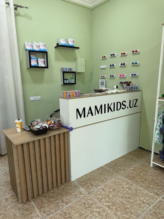 Продается мебель для магазина