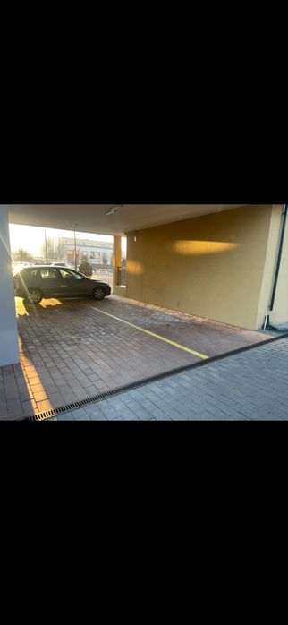 Vand parcare acoperita str borhanciului