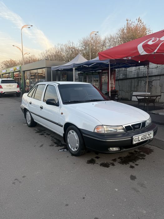 Продается Nexia 1 год выпуска 2000 в хорошем состоянии