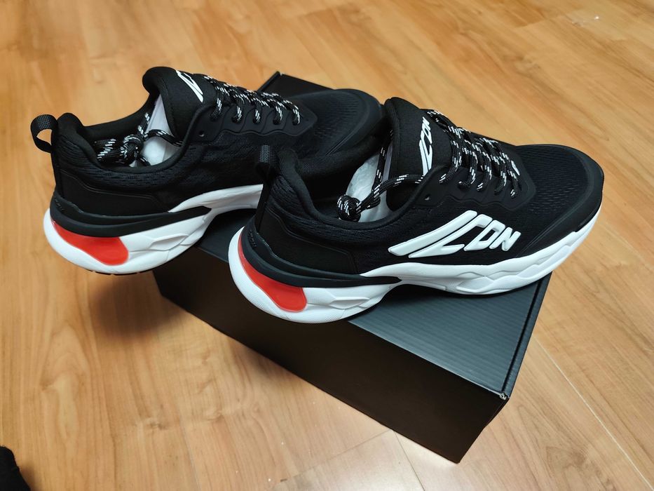 Мъжки спортни обувки Dsquared Icon