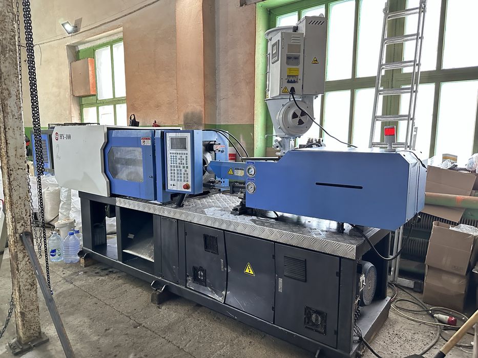 Термопластавтомат 100 тонн