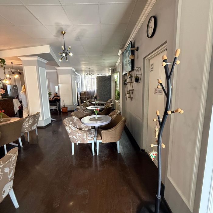 PROPRIETAR inchiriez spatiu comercial in centrul Caransebesului