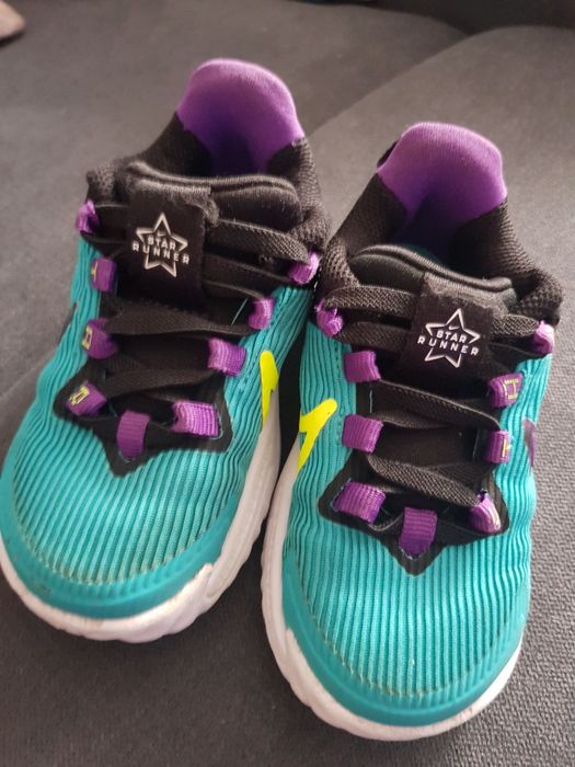 Adidasi Nike star runner marimea 22