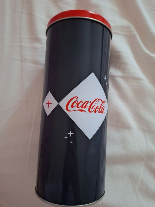 Метална кутия кока кола