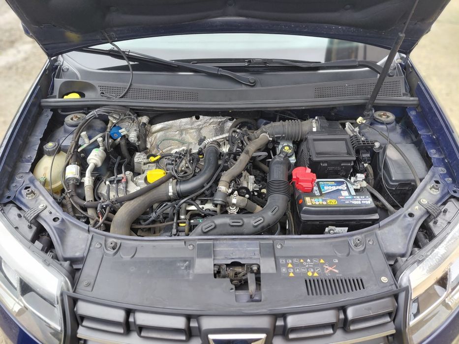 Logan mcv, full options 0.9 TCE+GPL