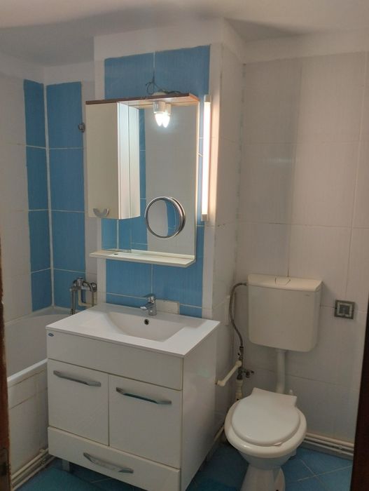 Apartament cu 3 camere