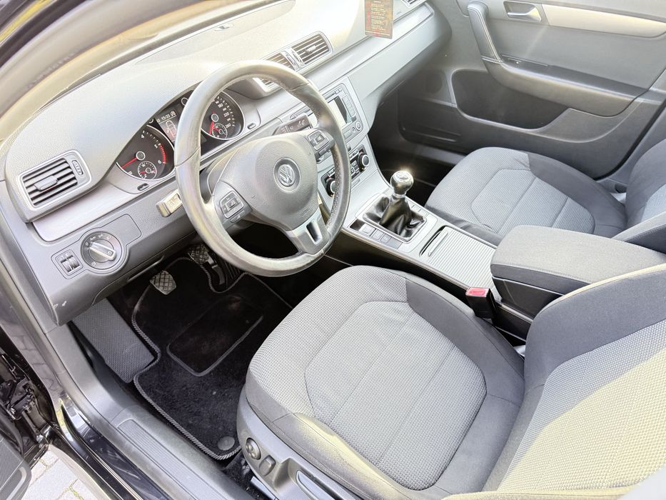 VOLKSWAGEN Passat 2012 — imagine 4