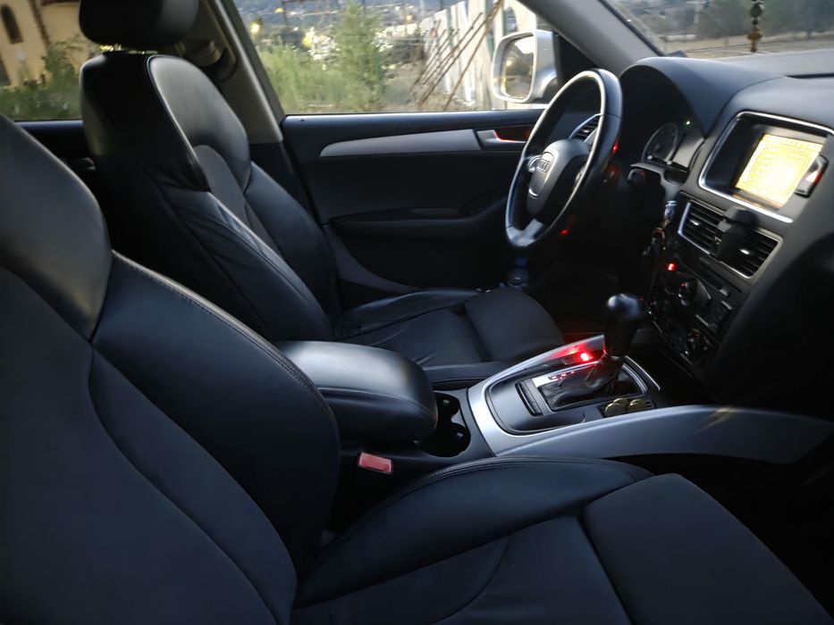 AUDI Q5 2.0 S line