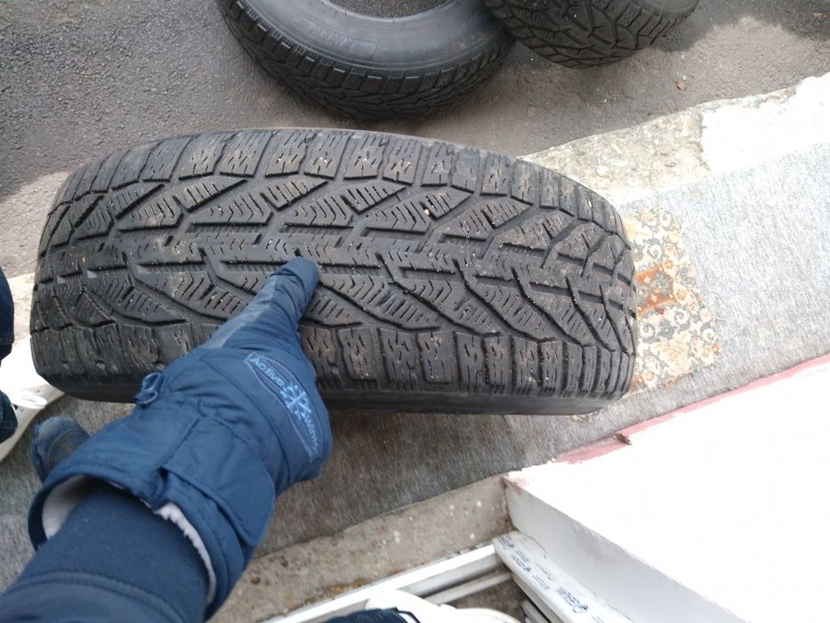 Cauciucuri 235 65 17 m+s dot 2020  RIKEN