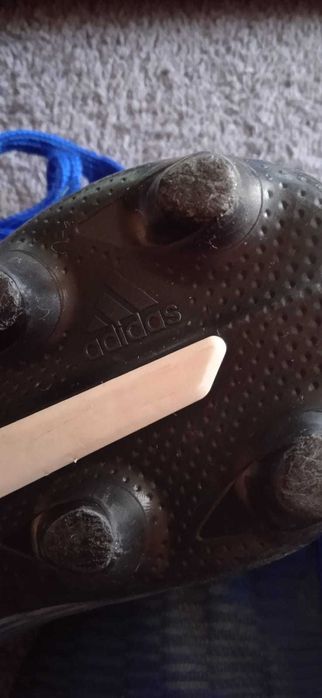 Футбольные оригинальные бутсы