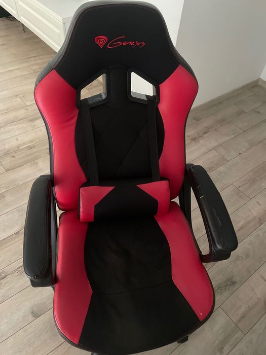 Scaun gaming Genesis