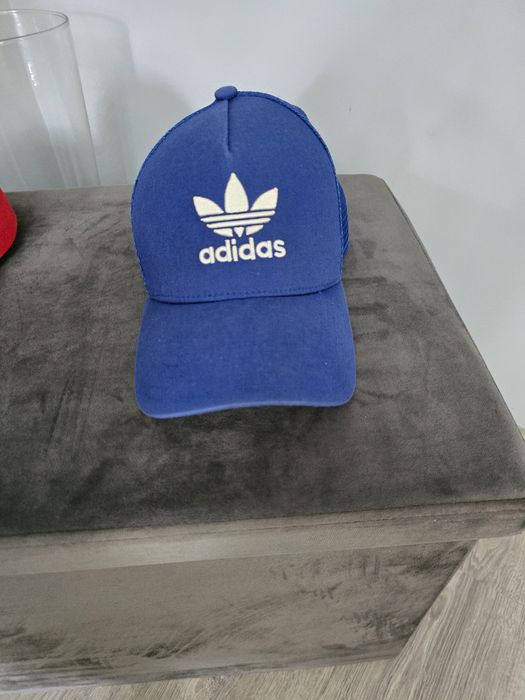 Șepci originale Adidas, Cropp
