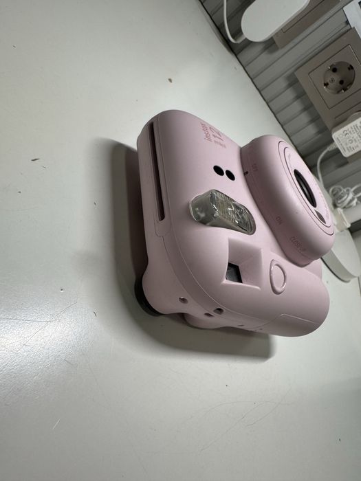 Instax mini 12, Новая