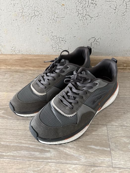 Мужские кроссовки