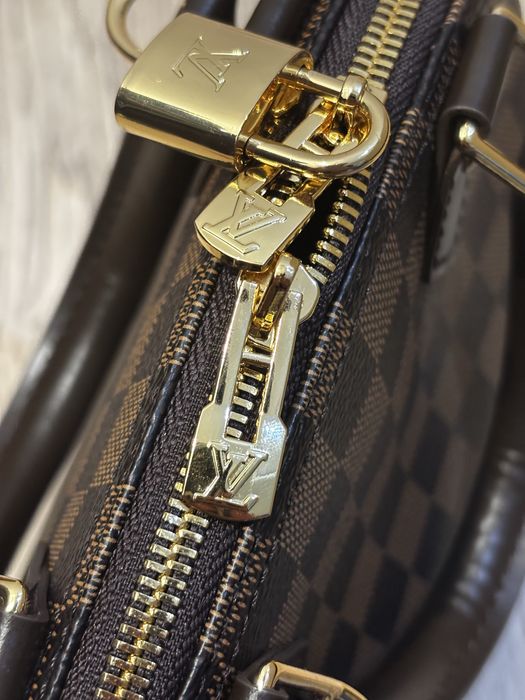 Louis Vuitton alma bb