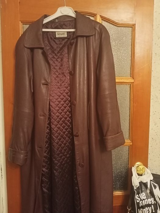 Продается кожаный плащ