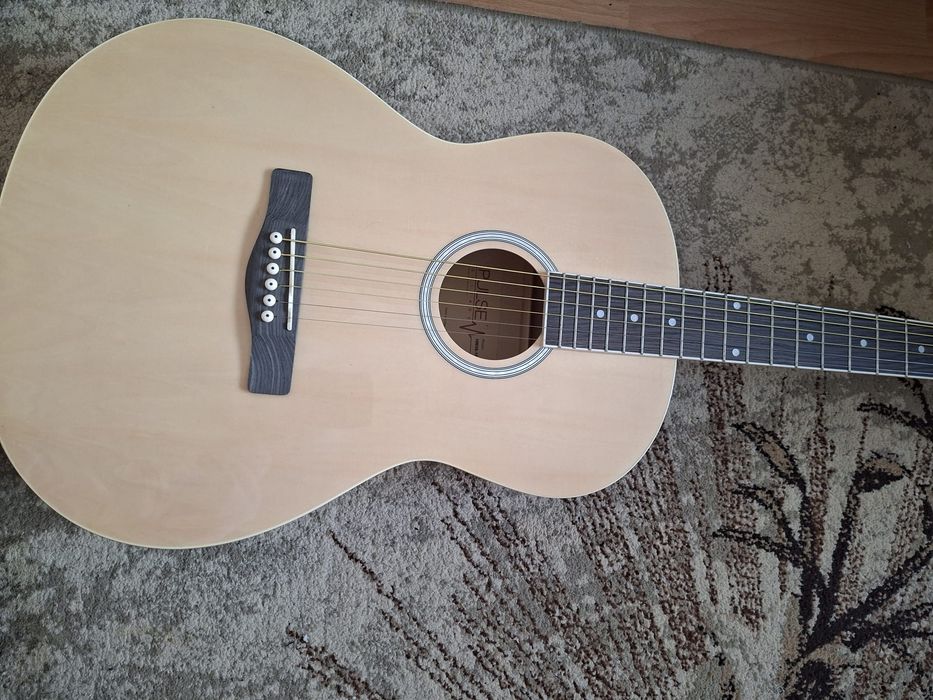 Chitară acustică