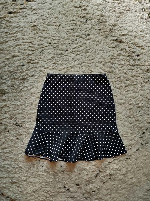 Стилна пола Asos с десен на точки