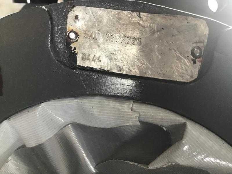 Reductor de rotire Liebherr SAT225/220 - Piese de schimb Liebherr