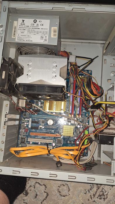 Продам системный блок intel Core 2 Quad