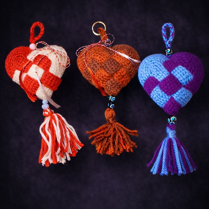 Mărțișoare croșetate handmade – inimioare