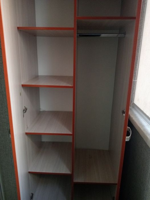 Холодильник.стиралка шкаф .диван срочно продам