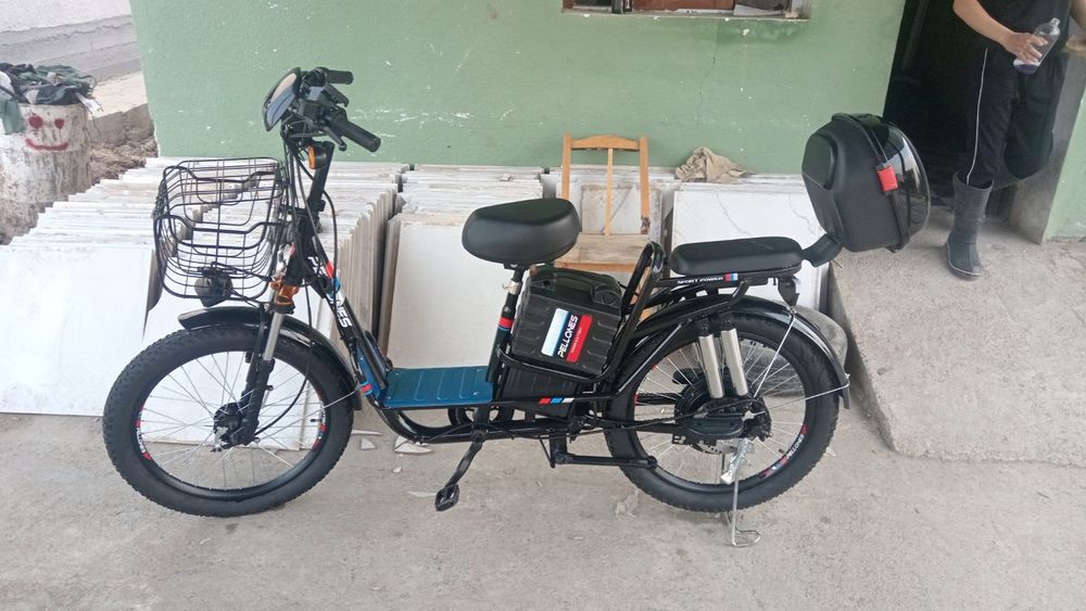 Skutr sotiladi yangi