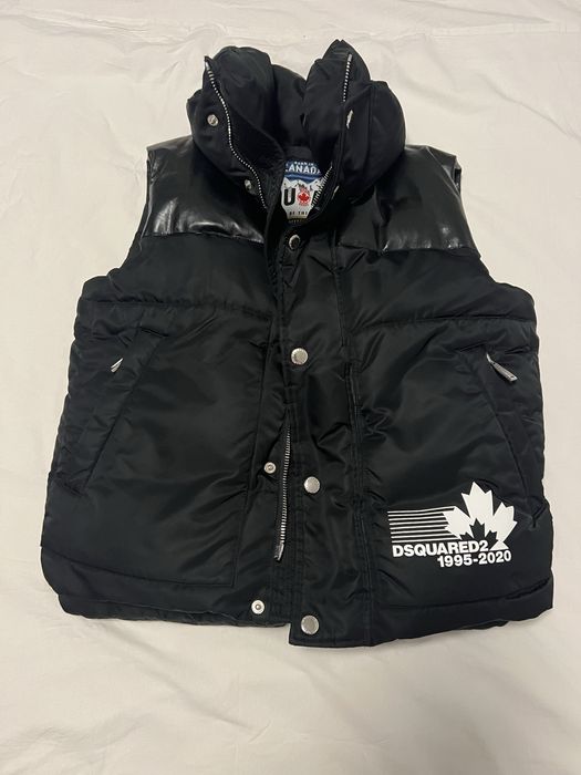 ОРИГИНАЛЕН елек на Dsquared2