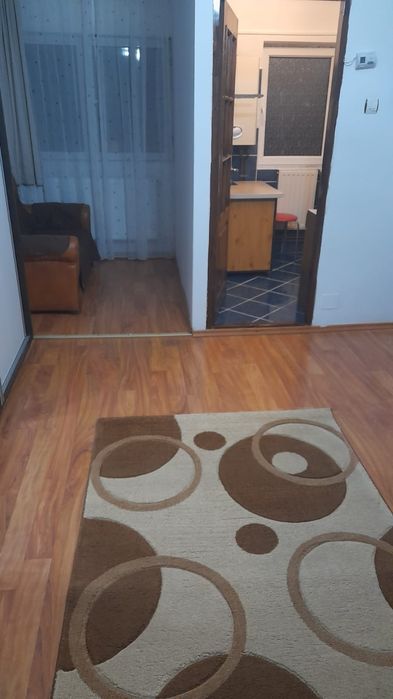 Închiriez garsoniera confort I