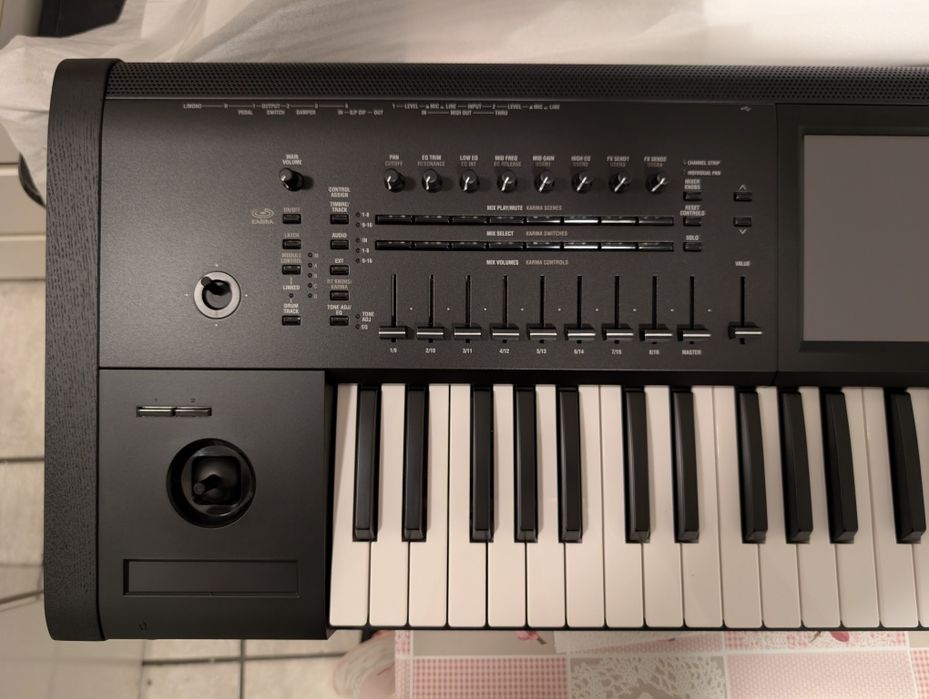 Korg Kronos 3 61 клавиша.